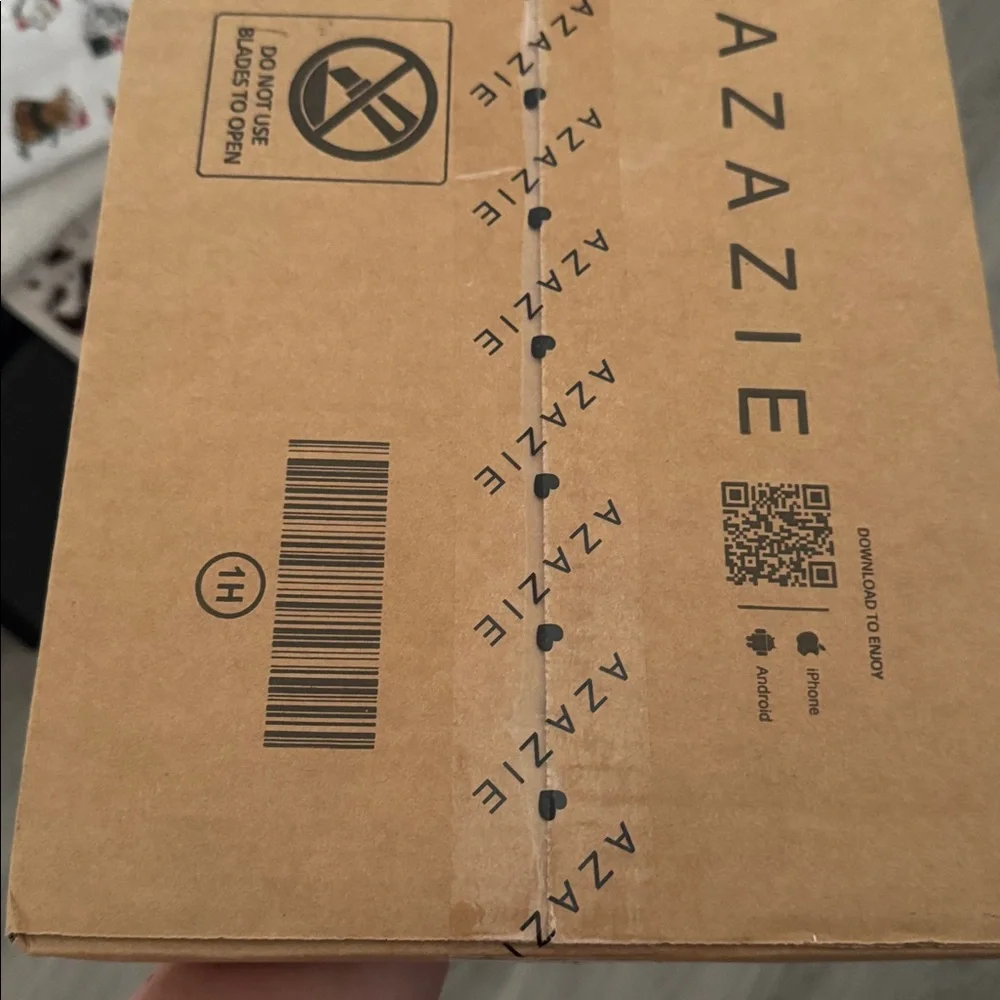 Azazie Branded Packaging Box - Picture 3 of 3